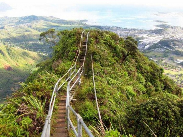 Hike the Haiku Stairs in Oahu, Hawaii